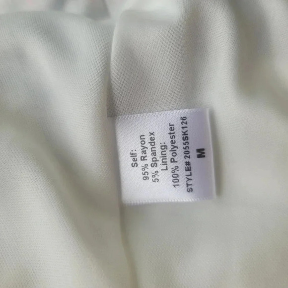 Renee C Stitch Fix Jessica Printed Swing Womens Skirt Blue Pink Floral Knit M - Picture 3 of 9